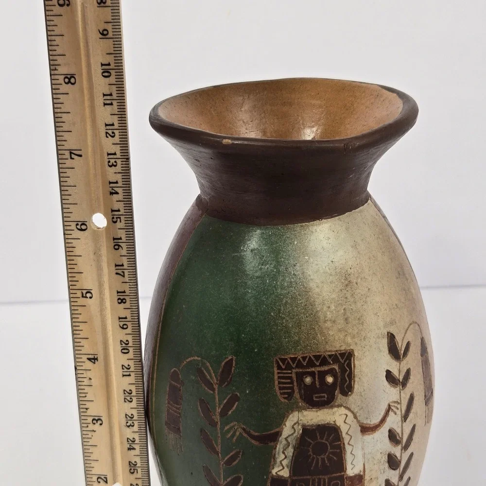 Handmade Peruvian Ceramic - Hand-Painted Pre-Columbian Nazca  Inca Style Pottery